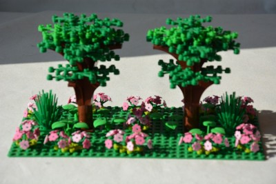 LEGO® MOC by Chyck: Alte zone verzi cu flori